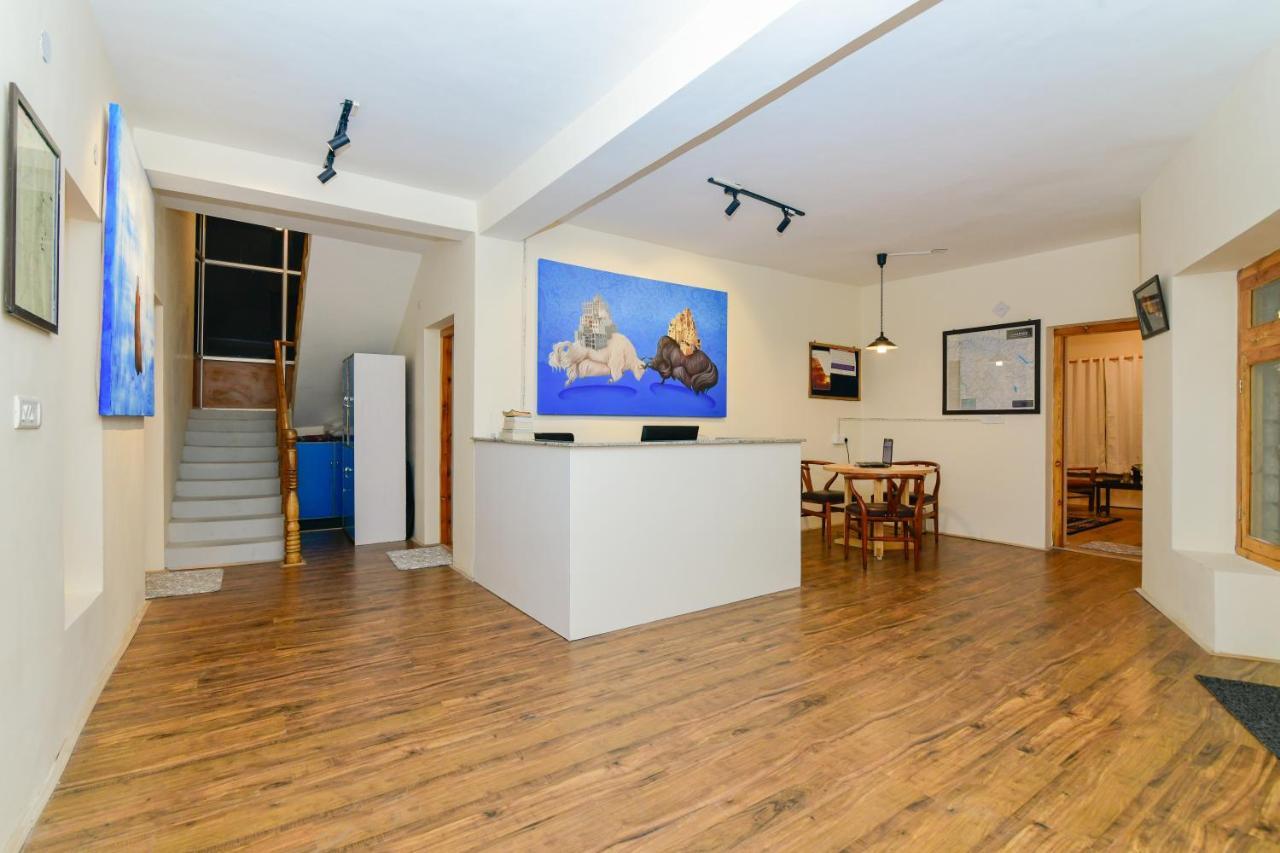Raybo Hostel ليه المظهر الخارجي الصورة