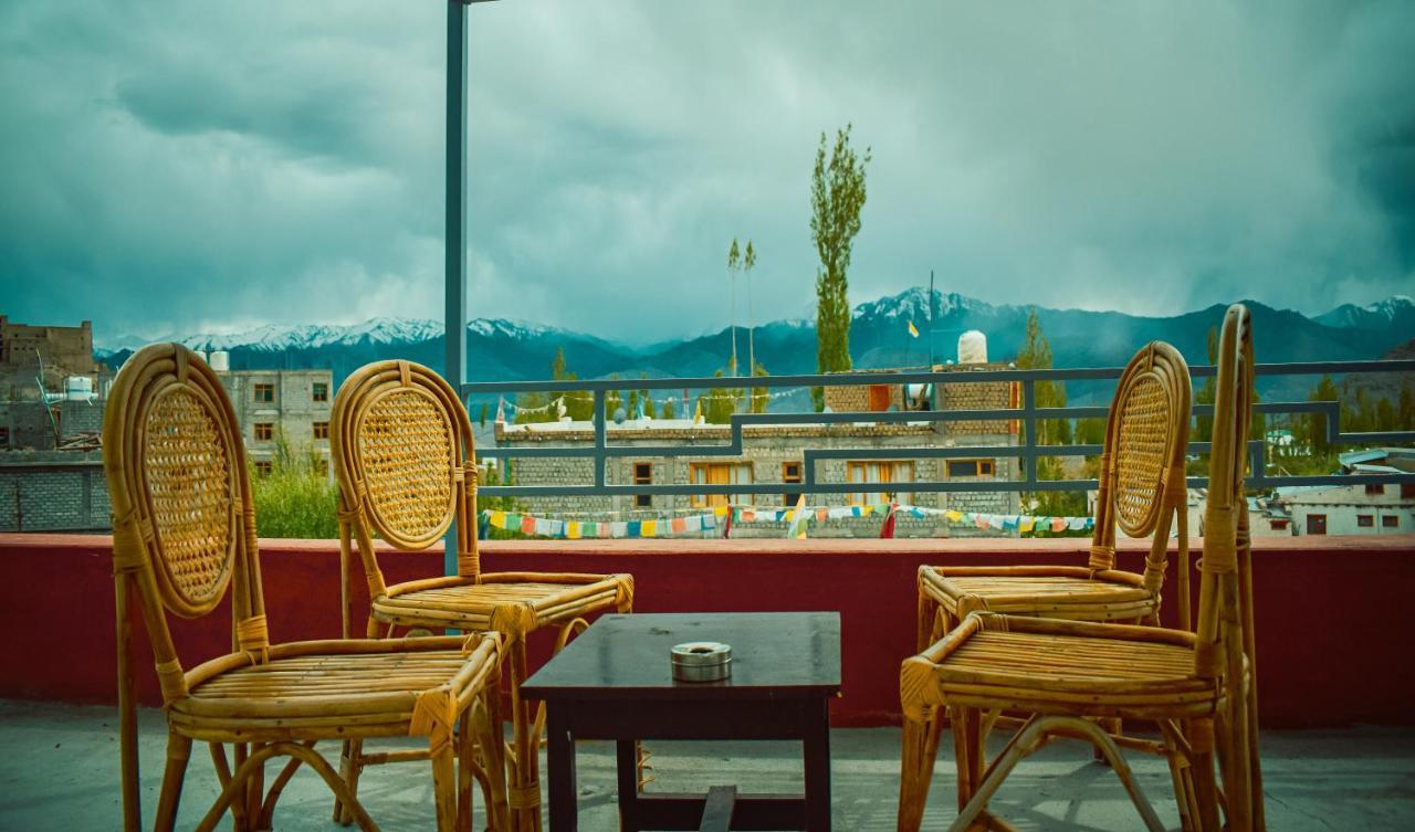 Raybo Hostel ليه المظهر الخارجي الصورة